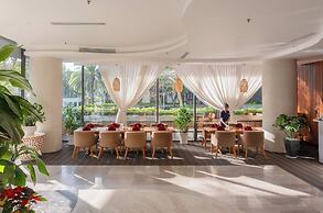 Starcity Hotel & Condotel Beachfront Nha Trang
