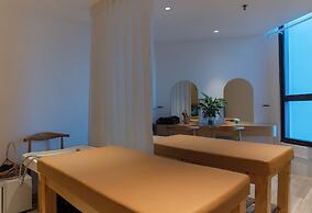 Starcity Hotel & Condotel Beachfront Nha Trang