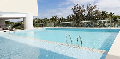 Starcity Hotel & Condotel Beachfront Nha Trang