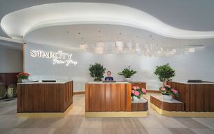 Starcity Hotel & Condotel Beachfront Nha Trang