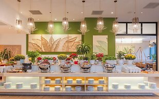 Starcity Hotel & Condotel Beachfront Nha Trang