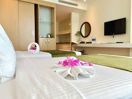 Starcity Hotel & Condotel Beachfront Nha Trang