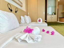 Starcity Hotel & Condotel Beachfront Nha Trang