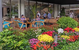 Starcity Hotel & Condotel Beachfront Nha Trang