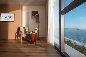 Starcity Hotel & Condotel Beachfront Nha Trang