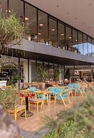 Starcity Hotel & Condotel Beachfront Nha Trang