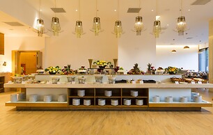 Starcity Hotel & Condotel Beachfront Nha Trang