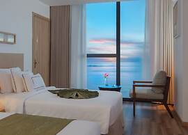 Starcity Hotel & Condotel Beachfront Nha Trang
