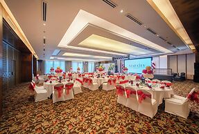 Starcity Hotel & Condotel Beachfront Nha Trang