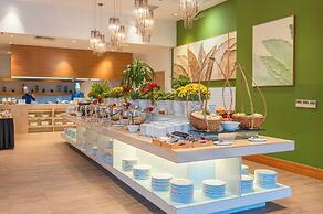 Starcity Hotel & Condotel Beachfront Nha Trang