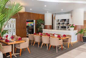 Starcity Hotel & Condotel Beachfront Nha Trang