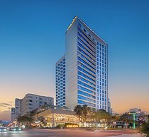 Starcity Hotel & Condotel Beachfront Nha Trang