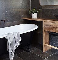 28 Degrees Byron Bay - Adults Only