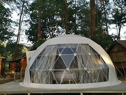 Eco Lanta Hideaway Beach Resort