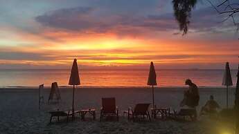 Eco Lanta Hideaway Beach Resort