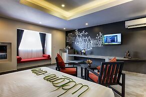 Central Suite Residence
