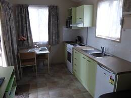 Tenterfield Lodge and Caravan Park