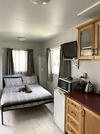 Tenterfield Lodge and Caravan Park