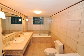 Ocean Village Apartments by Ocean Residences