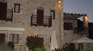 Lithos Traditional Houses