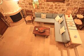 Lithos Traditional Houses