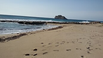 Lithos Traditional Houses