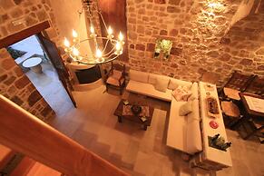 Lithos Traditional Houses