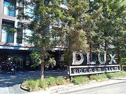 Dlux Condominium