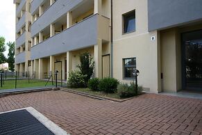 HQ Aparthotel Milano Inn - Smart Suites