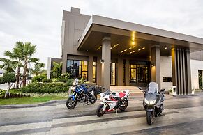 The Crystal Hotel Buriram