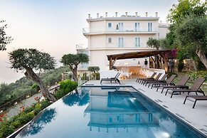 Villa Fiorella Art Hotel