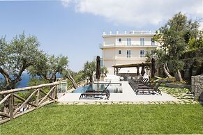 Villa Fiorella Art Hotel