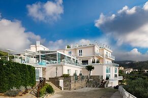 Villa Fiorella Art Hotel