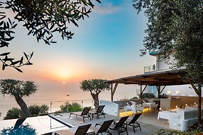 Villa Fiorella Art Hotel