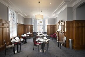 The New Southlands Hotel