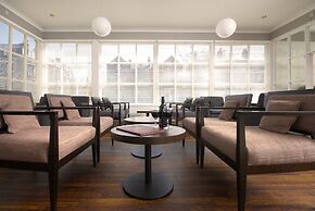 The New Southlands Hotel