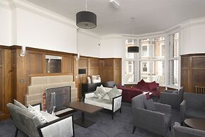 The New Southlands Hotel