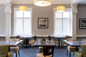 The New Southlands Hotel