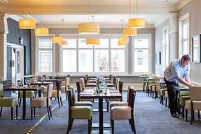 The New Southlands Hotel