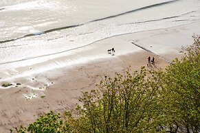 The New Southlands Hotel