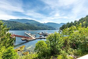 Bathgate Resort and Marina