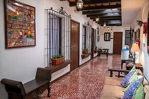 Las Camelias Inn