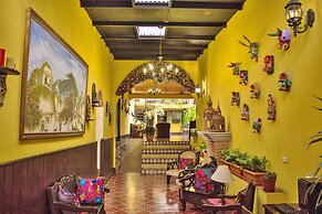 Las Camelias Inn