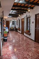 Las Camelias Inn