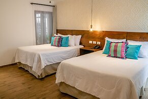 Las Camelias Inn