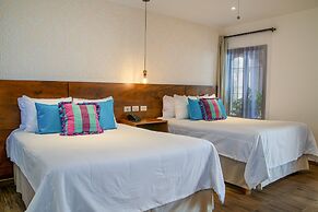 Las Camelias Inn