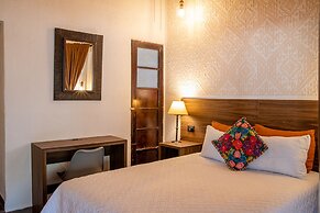 Las Camelias Inn