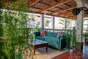 Las Camelias Inn