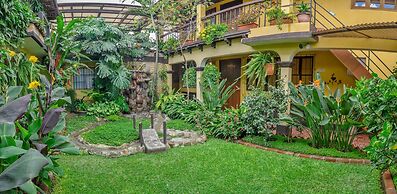 Las Camelias Inn