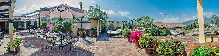 Las Camelias Inn